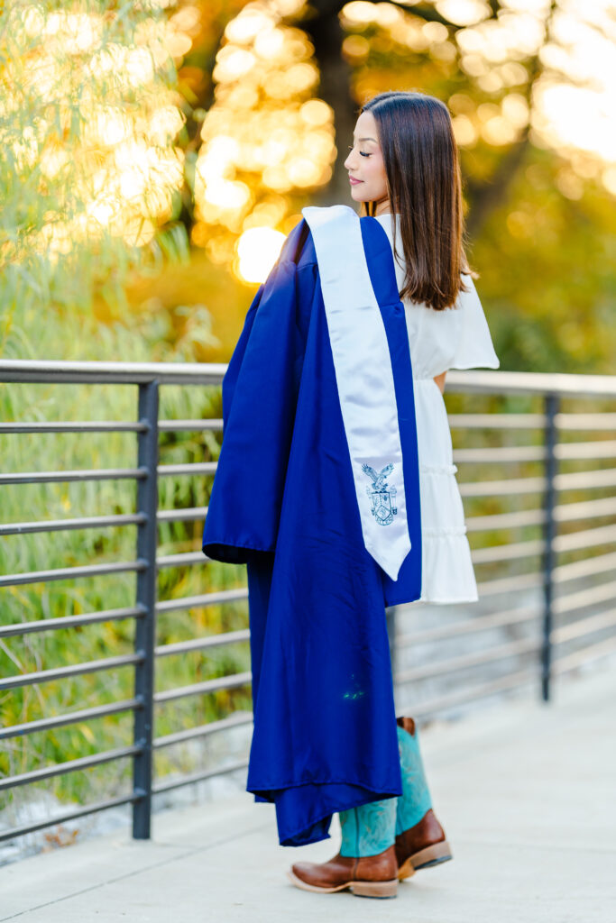 Golden hour senior photos at Arbor Hills in North Texas