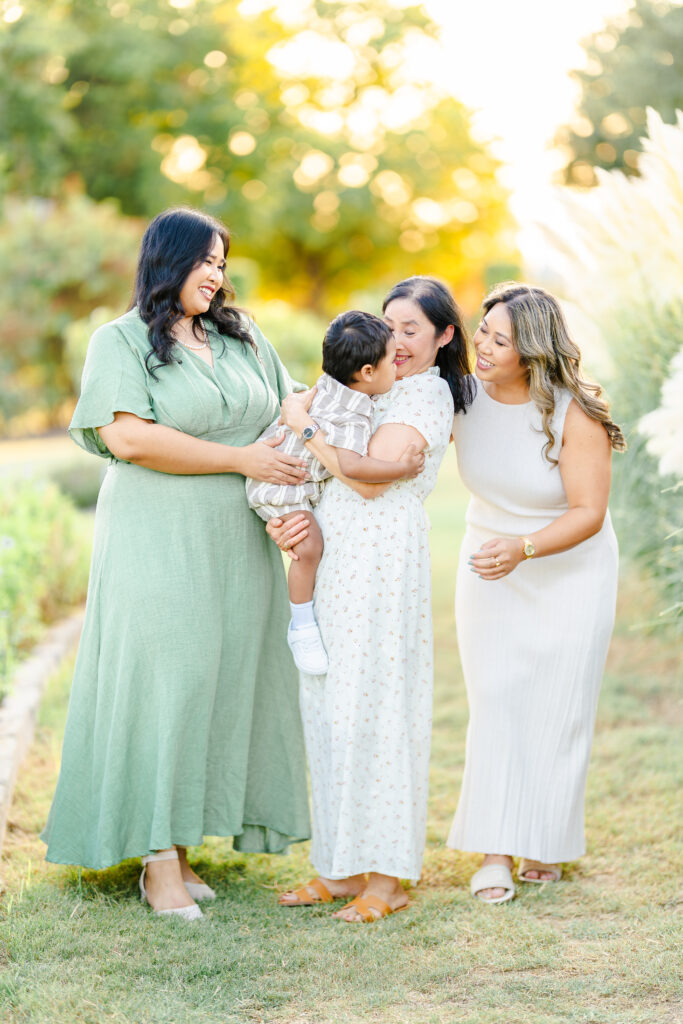 Extended family session by Dallas Family Photographer Tonaya Noel Photography