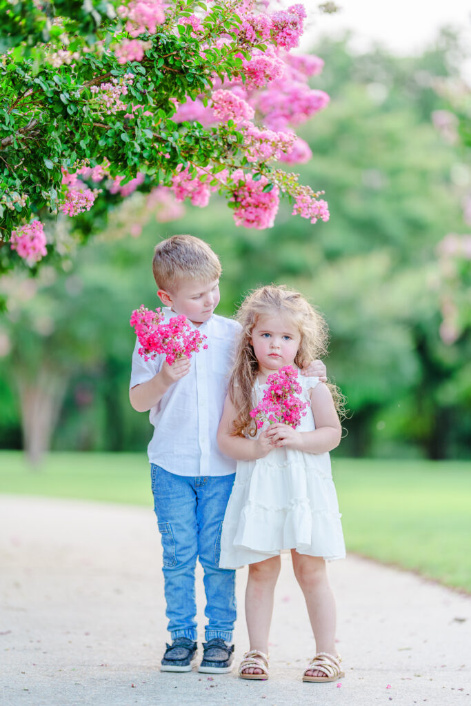 Mckinney family photographer crape myrtle park.1